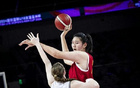 張子宇國(guó)家隊(duì)首秀得18分，女版姚明驚艷亮相
