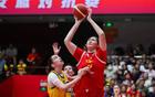 中國(guó)女籃張子宇2米26身高，天賦驚人，百年一遇。